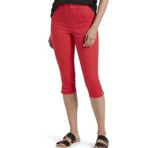 Hue red denim capris.SUPER FAST SHIPPING